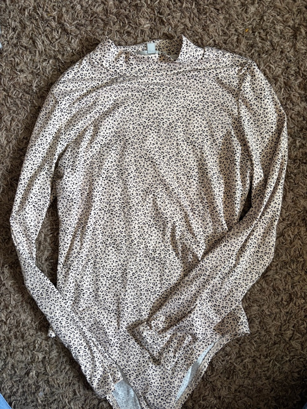 Gaze Mock Neck Leopard Print Bodysuit